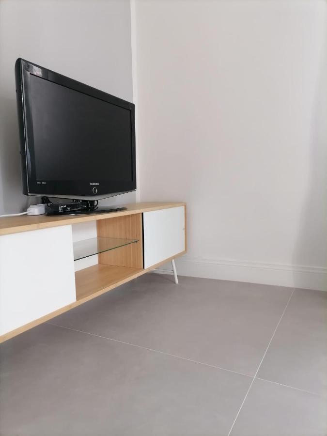 Apartment App 30 *
